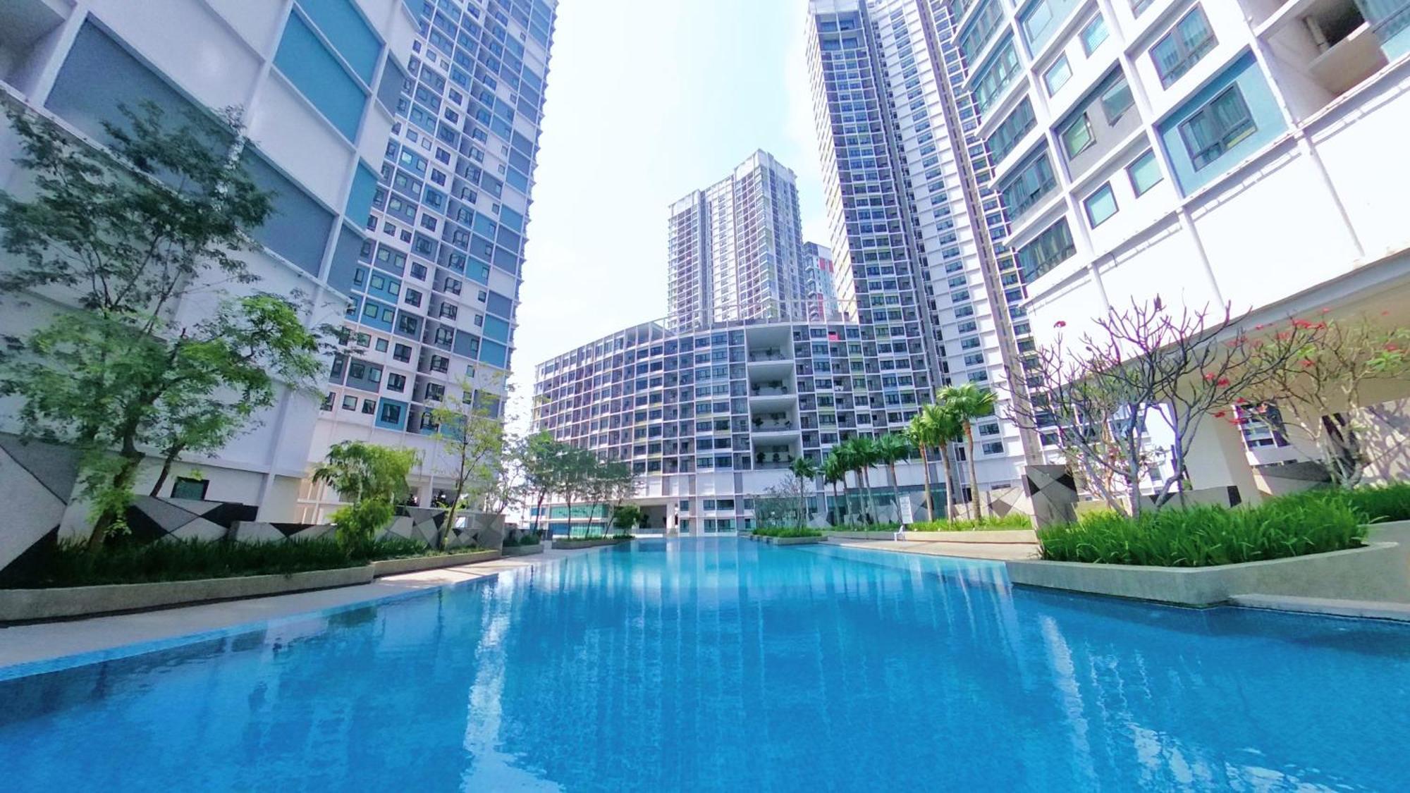 2-5Pax 1R1B Premium Suite, Opposite I-City Shopping Mall, Free Wifi 55" Smart Tv Shah Alam Ngoại thất bức ảnh